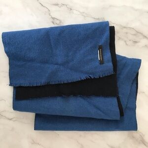 Banana Republic Men’s  Scarf Blue / Black Double Sided Cashmere  72”X12”